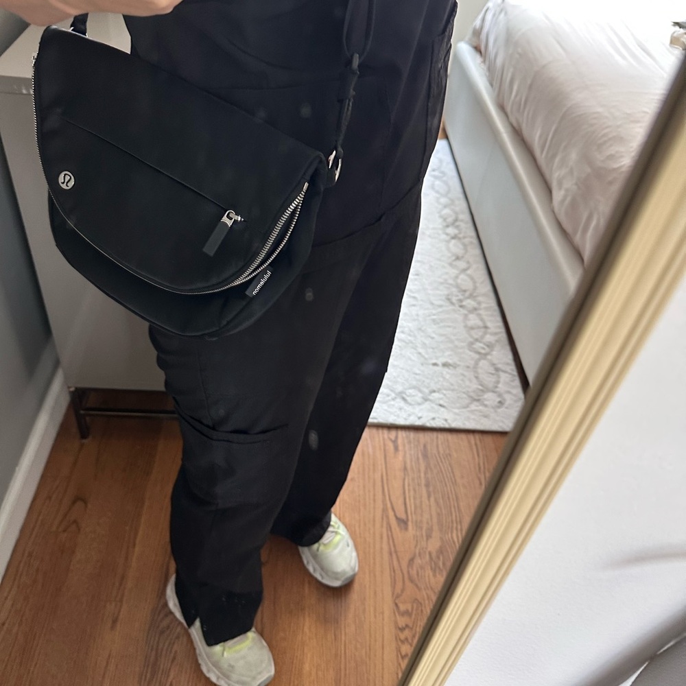 Lululemon Athletica Black “All night festival Bag” - Picture 11 of 15